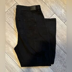 American Eagle distressed jeans